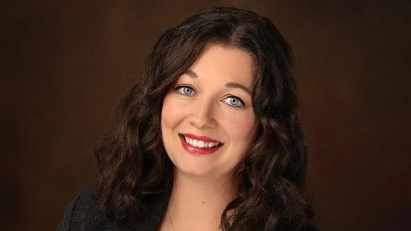 Crystal Morin has found the camaraderie in cybersecurity matches the military